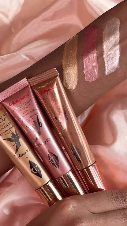 Charlotte Tilbury Hollywood Beauty Light Wand | Disney Limited edition